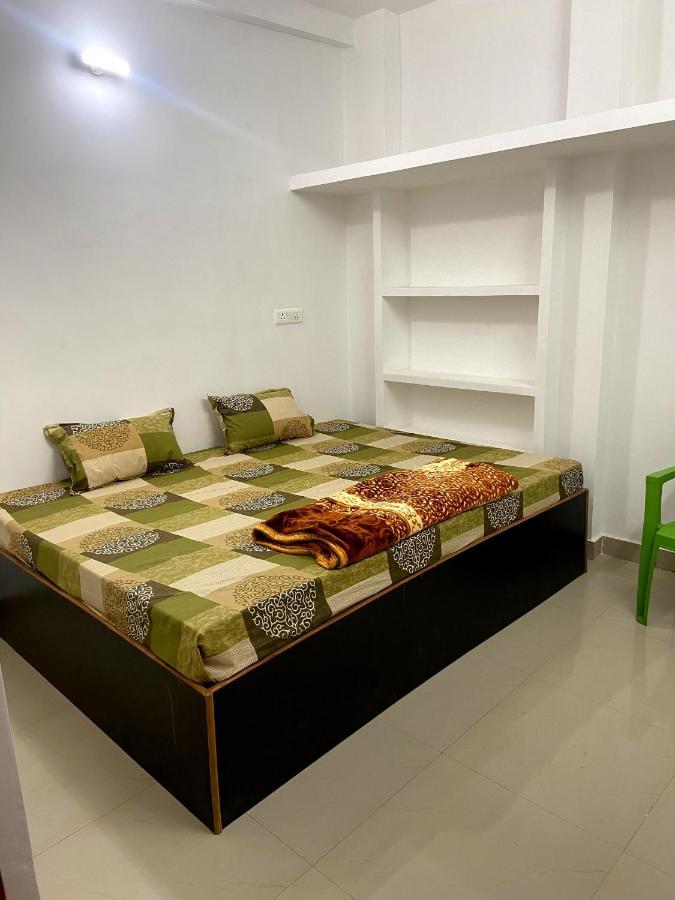 Garuda Guest House Varanasi Exteriör bild